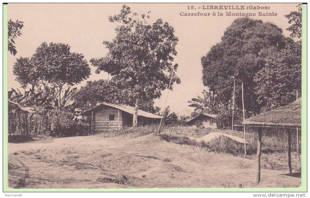 AFRIQUE.GABON.LIBREVILLE.CARREFOUR A LA MONTAGNE SAINTE - Gabon