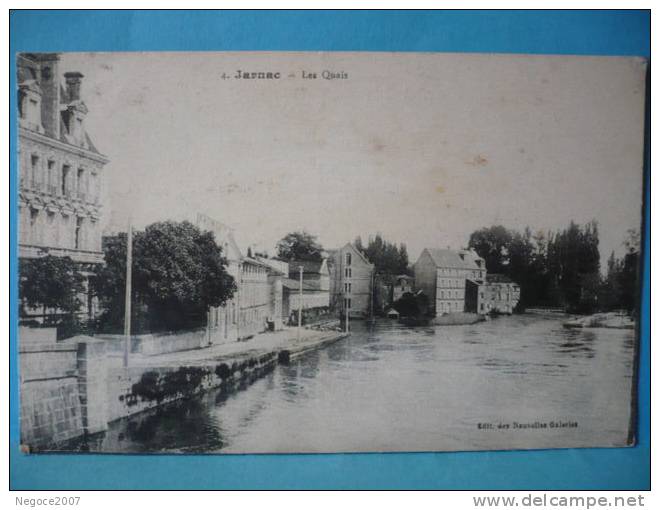 JARNAC // 16 //  Les Quais Des Années 1900 ( Beau Tampon Au Verso ) - Jarnac