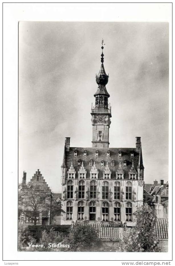 OLD FOREIGN 1526 - THE NETHERLANDS - HOLLAND - VEERE - STADHUIS - Veere