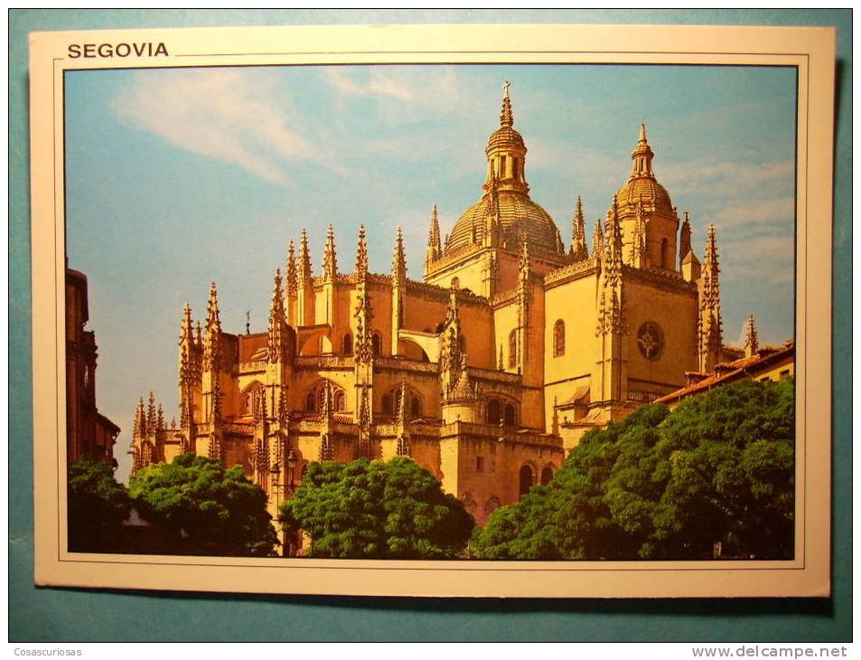 R.7255 CASTILLA Y LEON SEGOVIA PLAZA DE FRANCO Y CATEDRAL AÑOS 90 CIRCULAD MIRA MAS POSTALES DE ESTA CIUDAD EN MI TIENDA - Segovia