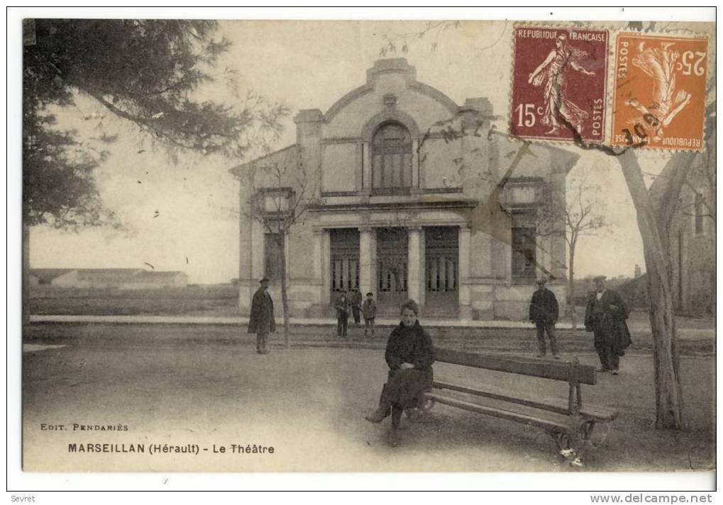 MARSEILLAN. - Le Théâtre. Animation. - Marseillan