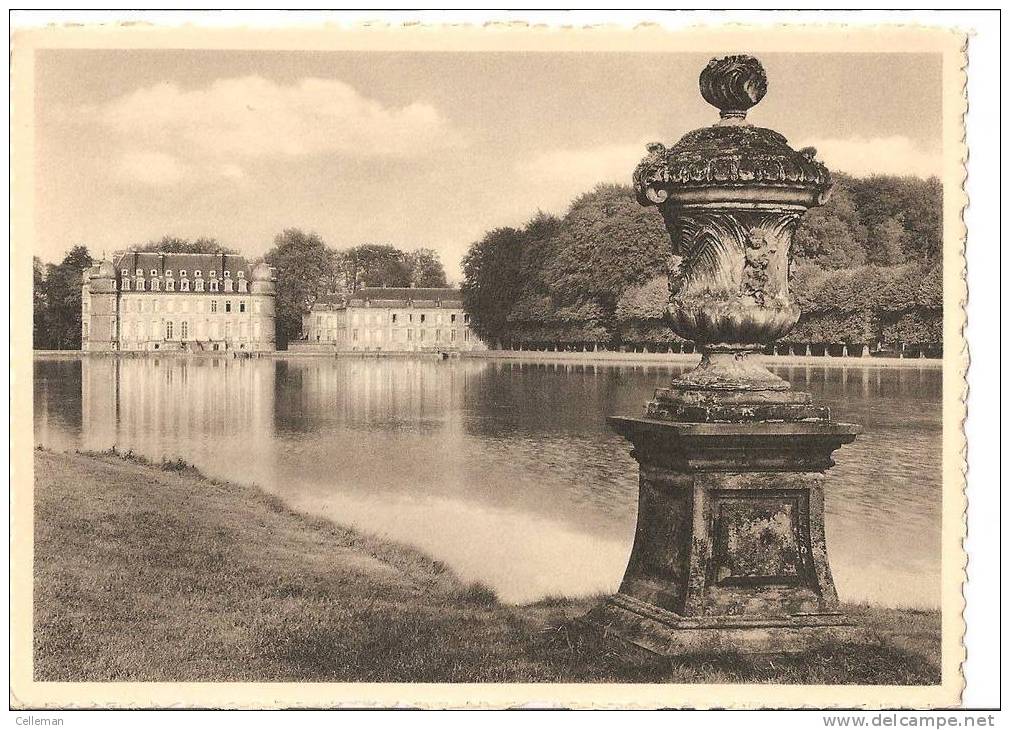 Chateau De Beloeil Vu De La Piece D'eau (h016) - Belöil