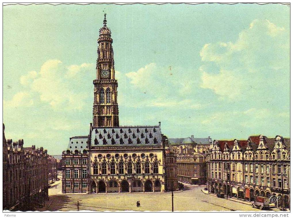 La Petite Place Et Les Maisons Espagnoles, Arras ( Francia)postal, Post Card - Arras