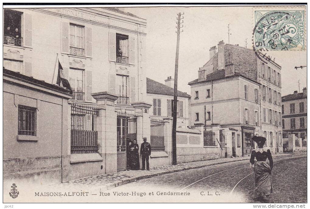 MAISONS ALFORT- Rue Victor Hugo Et Gendarmerie - Maisons Alfort