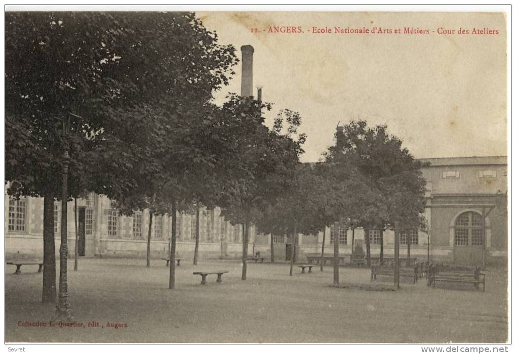 ANGERS. - ECOLE NATIONALE D'ARTS Et METIERS. - N°12. - Cour Des Ateliers. - Angers