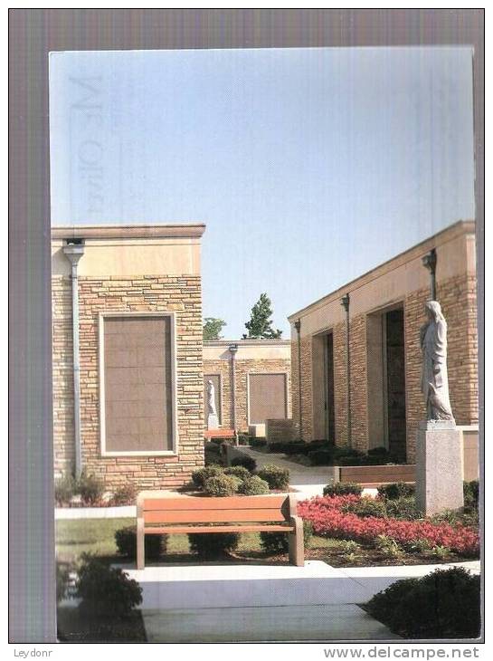 Mount Olivet Cemetery - 17100 Van Dyke, Detroit, Michigan - Saint John And Saint Matthew Courtyards In  Garden Mausoleum - Sonstige & Ohne Zuordnung