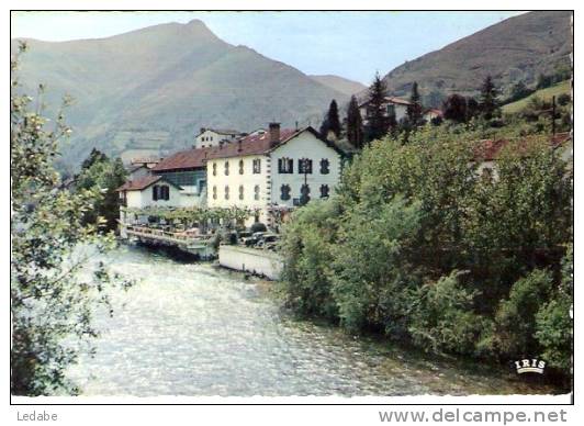 C3904 - CPM  Dentelée N.B. De ST-ETIENNE-DE-BAIGORRY, L'hotel Du Triquet. - Saint Etienne De Baigorry