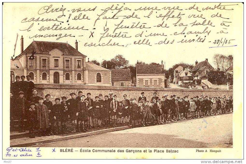 BLERE -  Ecole Communale Des Garçons Et La Place Balzac - Voy. 1935 - Bléré