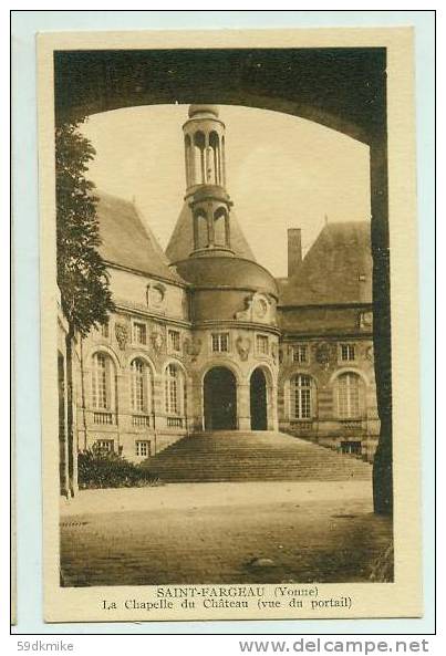 Carte Postale Saint Fargeau - La Chapelle Du Chateau - Saint Fargeau