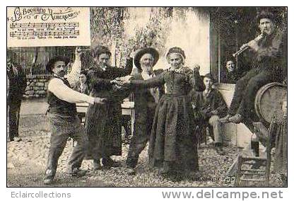 AUVERGNE Et TYPES D'AUVERGNE.    63   Danse Régionale .La Bourrée - Auvergne Types D'Auvergne