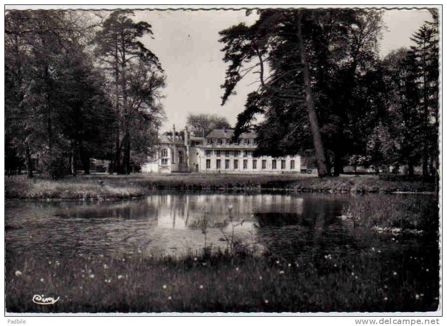 Carte Postale 76. Valmont   Le Chateau  Trés Beau Plan - Valmont