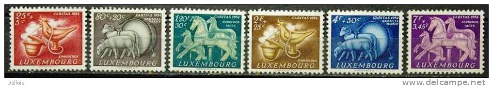 Luxembourg - 1954 - Bienfaisance - Neufs (traces De Charnières) - Unused Stamps