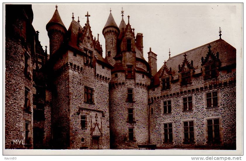 87 Environs De CHALUS Château De Lambertic Cours Intérieure - Chalus