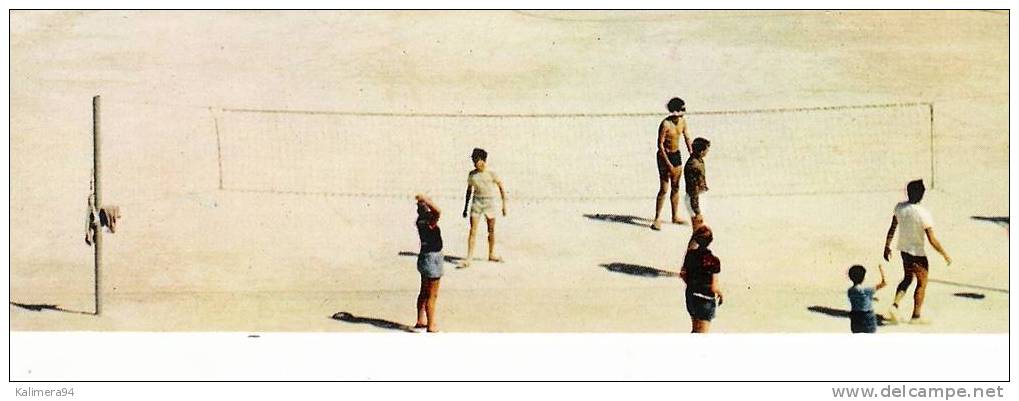 CALVADOS  /  LANGRUNE-sur-MER  /  PLACE  DU  6  JUIN  1944  ET  LES  JEUX   ( 2 Parties De BEACH-VOLLEY = VOLLEYBALL ) - Voleibol