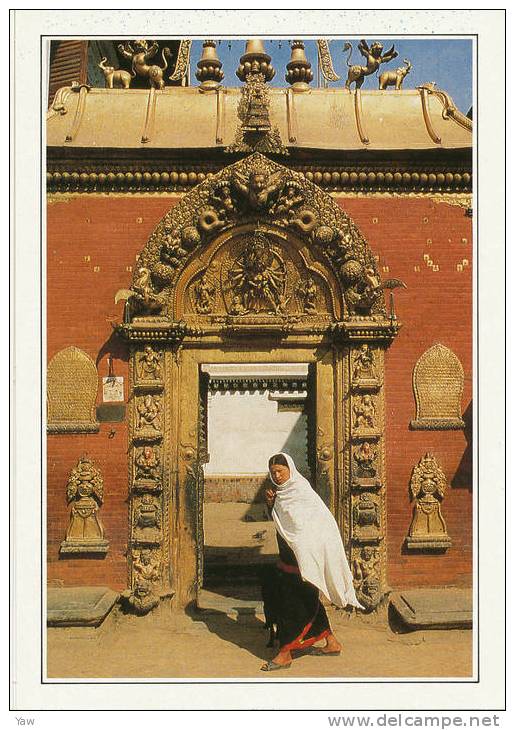 NEPAL BHADGAON: LA PORTA D´ORO DEL PALAZZO REALE - Nepal