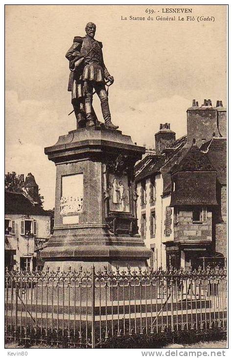 29 LESNEVEN La Statue Du Général Le Flô (Godel) - Lesneven