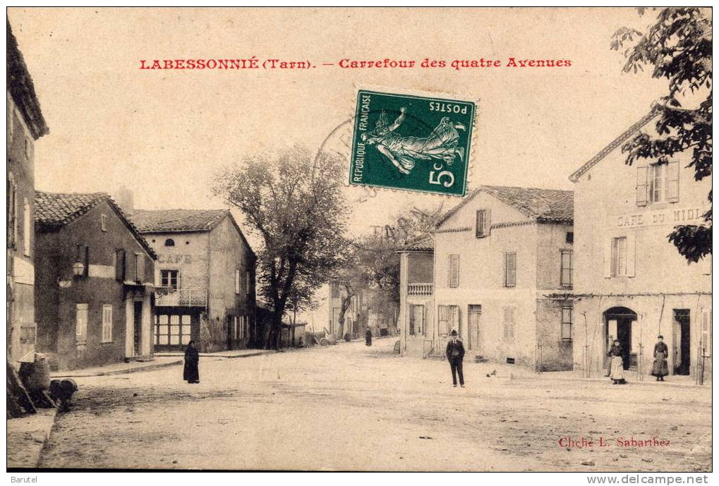 LABESSONNIE - Carrefour Des Quatre Avenues - Montredon Labessonie