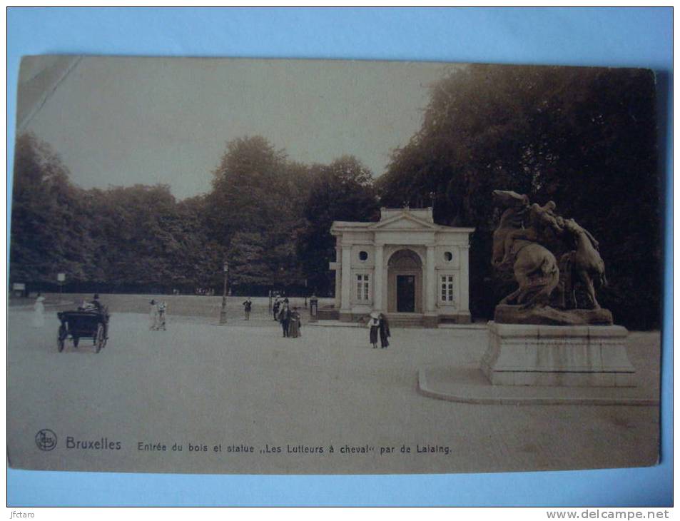 BRUXELLES Entrée Du Bois Et Statue - Forêts, Parcs, Jardins