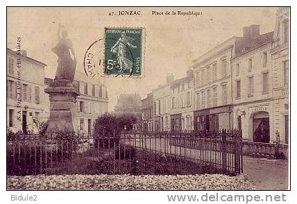 Jonzac  Place De La Republique - Jonzac