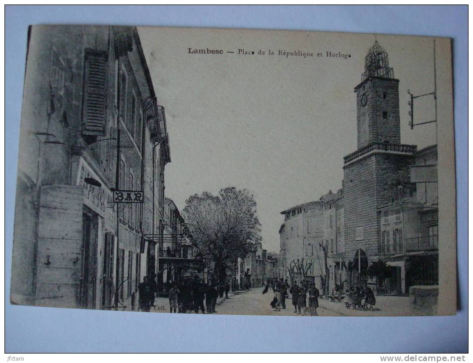 LAMBESC Place De La République Et Horloge - Lambesc