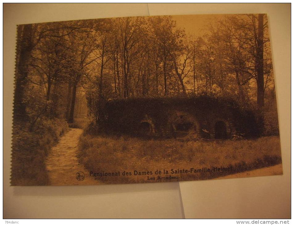 Pensionnat Des Dames De La Sainte-Famille, Helmet Les Arcades - Schaerbeek - Schaarbeek