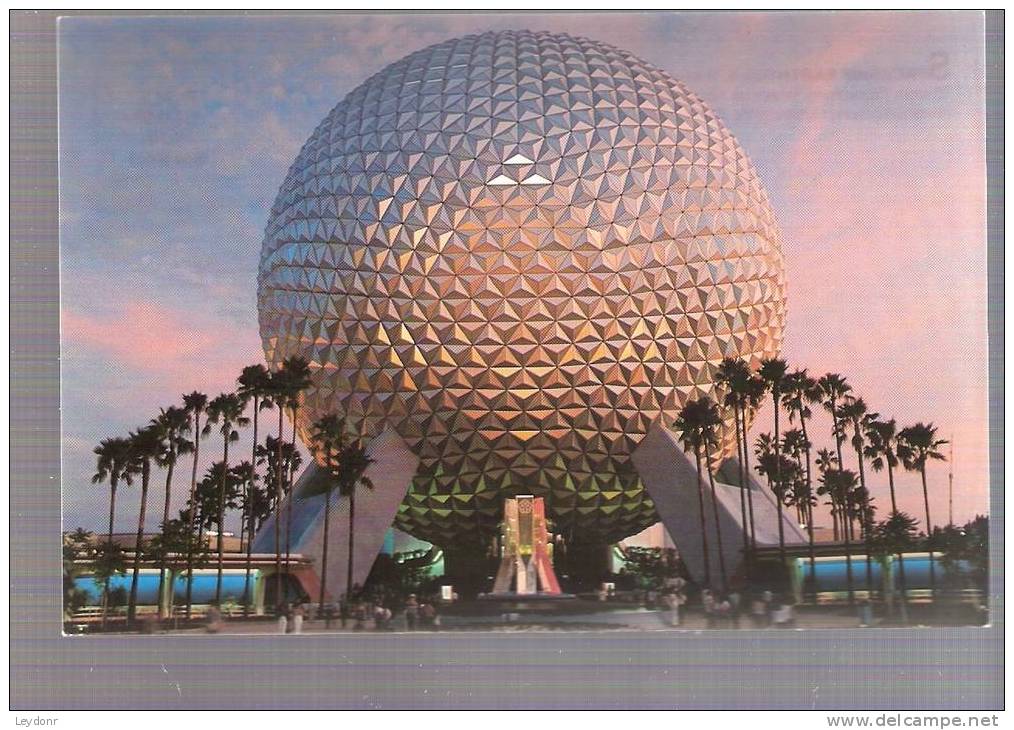 Spaceship Earth Ride A "time Machine" Through This 18 Story Geosphere - Disney World, Florida - Disneyworld