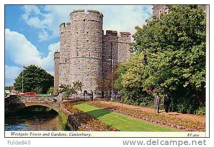 CPSM.      CANTERBURY.      Westgate Tower And Gardens.       1979.    (Animée) - Canterbury