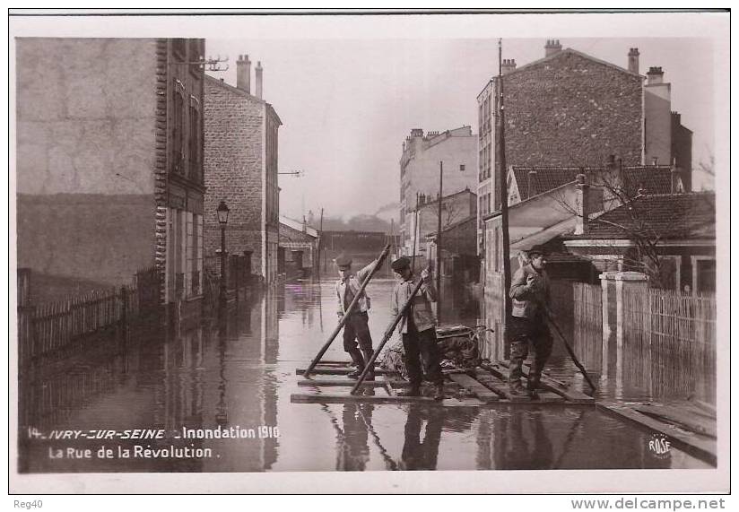 D94 - IVRY SUR SEINE  -  Inondation 1910  -  La Rue De La Révolution - Ivry Sur Seine