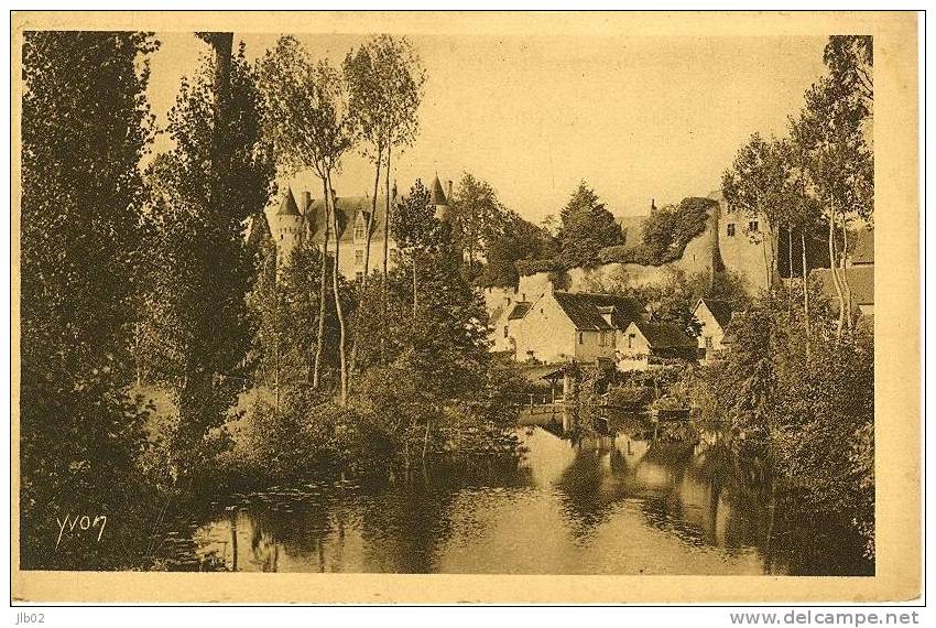 Un Coin Pittoresque Du Village De Montrésor - Montrésor