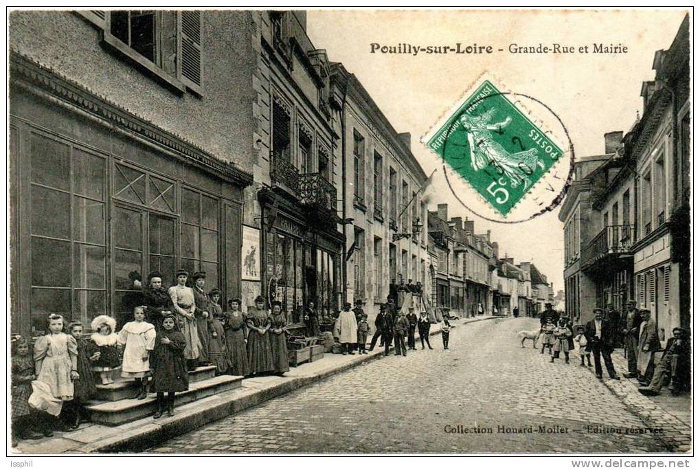 Pouilly-sur-Loire - Grande-Rue Et Mairie - Pouilly Sur Loire