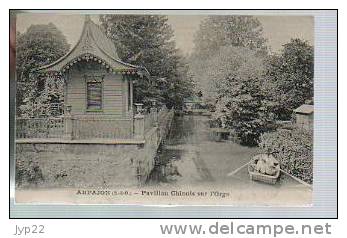 Jolie CP Ancienne Animée 91 Arpajon Pavillon Chinois Sur L' Orge - Bateau Canot Canotage - Ed IPM - Arpajon