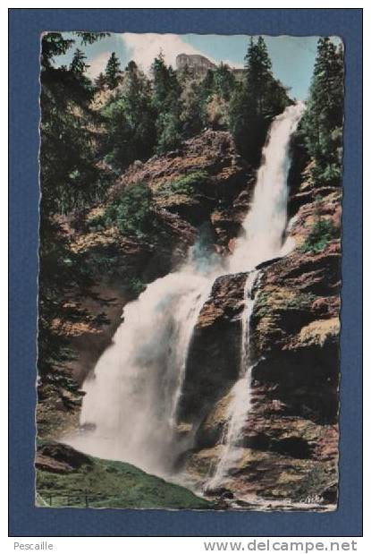 74 - CP SIXT - HAUTE SAVOIE - LA CASCADE DU ROUGET - CLICHE SAVOIE PHOTO - J. NIKSARLIAN SAMOENS - CIRCULEE EN 1956 - Sixt-Fer-à-Cheval