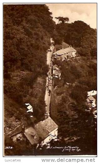 2854. ENTRANCE TO CLOVELLY FROM THE TOP. - Clovelly