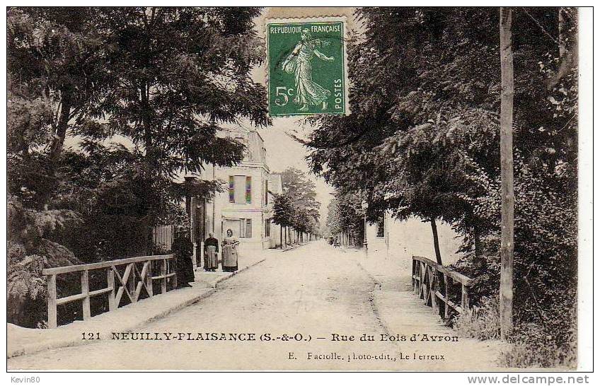 93 NEUILLY PLAISANCE Rue Du Bois D'Avron Cpa Animée - Neuilly Plaisance