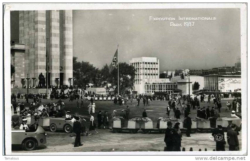 75 - EXPOSITION INTERNATIONALE PARIS 1937 - VUE GENERALE - VOITURE Avec WAGONNETS Pour TOURISTES - Edit. CH N°103 - - Expositions