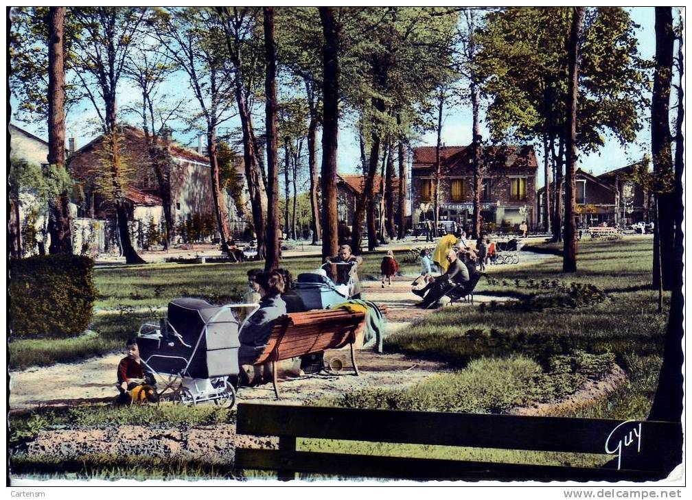 AULNAY SOUS BOIS  Le Parc Dumont - Aulnay Sous Bois