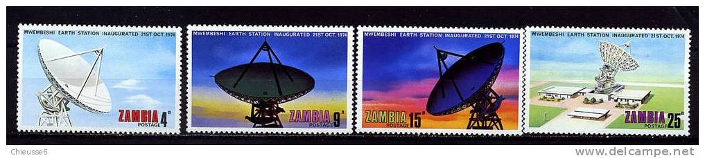 Zambie ** N° 129 à 132 - Inaug. à Mwembeshi De La 1ère Station De Communications Spatiales - Zambia (1965-...)