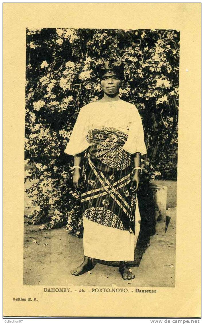 AFRIQUE - DAHOMEY - PORTO NOVO - DANSEUSE - JEUNE FEMME - Dahomey