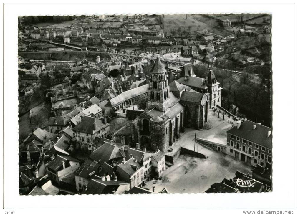 UZERCHE 19 CPSM VUE AERIENNE EGLIS ST PIERRE COMBIER 3652 - Uzerche