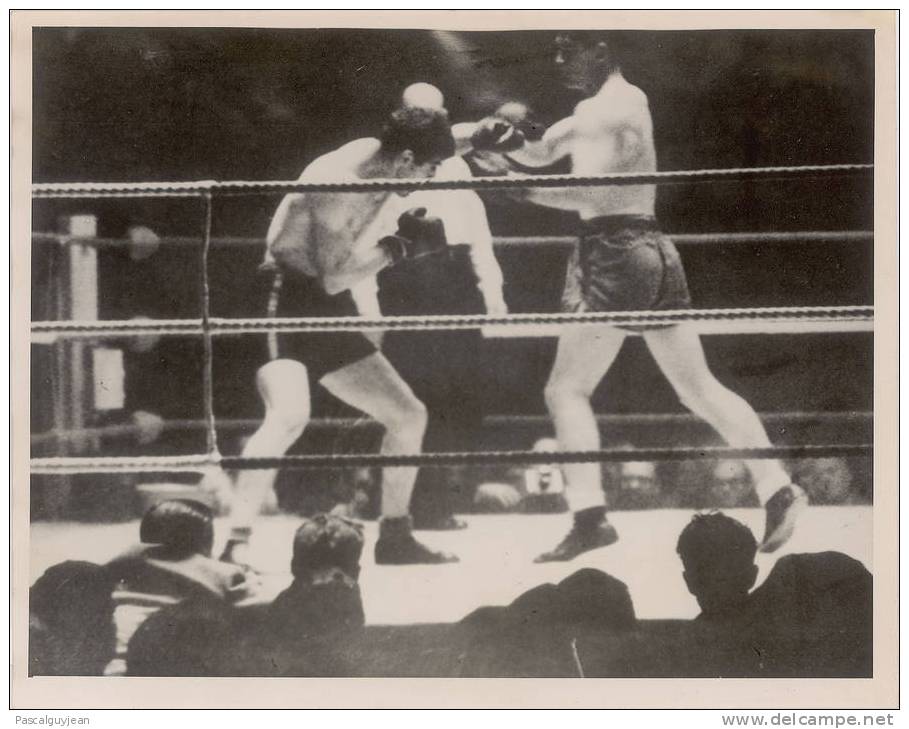 PHOTO WOODDOCK BAT MARTIN  EN TROIS ROUND - MANCHESTER 1946 - Autres & Non Classés