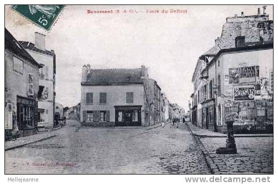 Cpa Beaumont (95) Place Du Beffroi , Commerces , Vitrerie , Librairie ... Petite Animation , Pub . Ed Gaudefroy - Beaumont Sur Oise