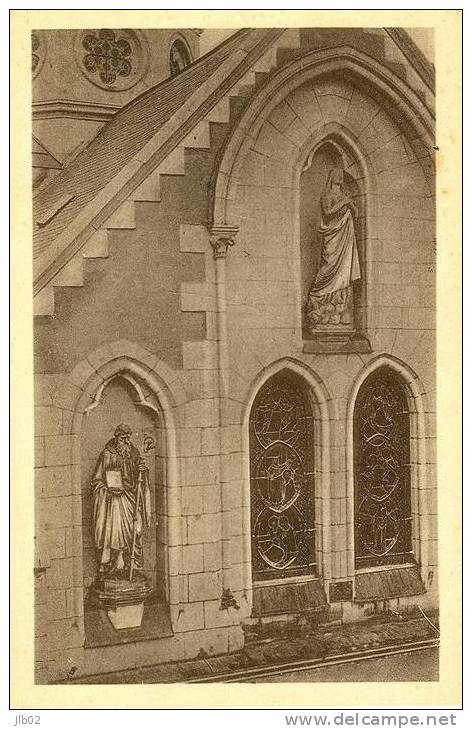 Craon (Mayenne) - Monastère Des Bénédictines Du St Sacrement - L'Eglise - Détail De La Facade - Craon