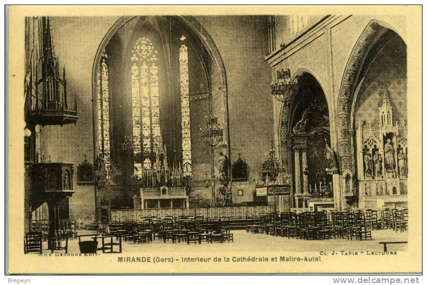 32 - CPA Mirande - Intérieur De La Cathédrale Et Maître-Autel - Mirande