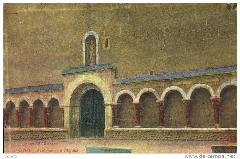 Prades 66 - Extérieur Eglise - Prades