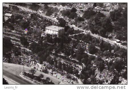 PHOTO - LA GRANDE ET LA MOYENNE CORNICHE ENTRE NICE ET MENTON - VILLA - Lugares