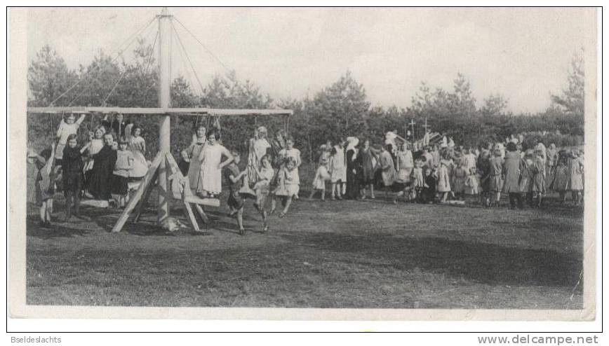 Ravels OLV Van De Kempen Open Luchtschool Een Der Aantrekkelijkheden Op Het Zes Hectaren Park - Ravels