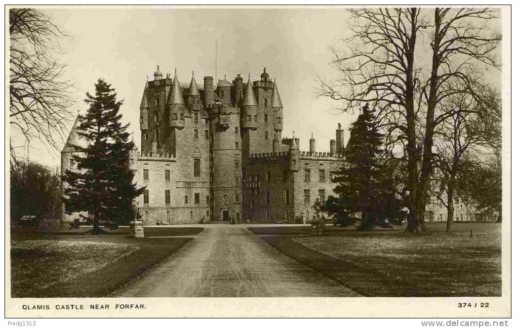 Forfar - Clamis Castle - Angus