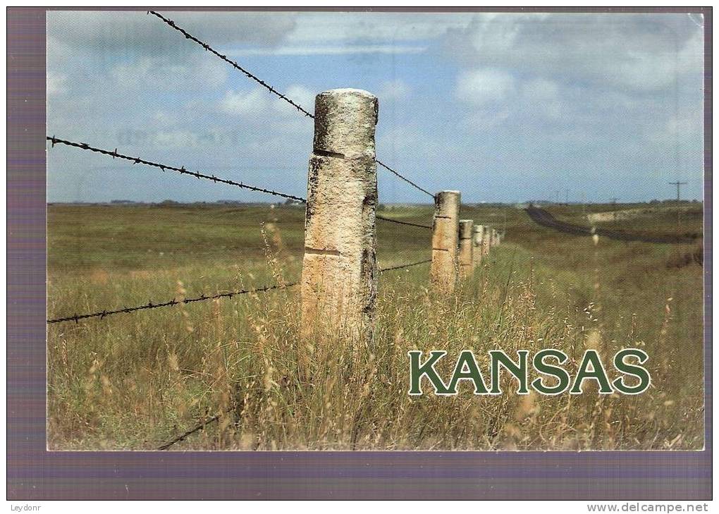 Native Stone Fence Photographed In Ellis County, Kansas - Andere & Zonder Classificatie