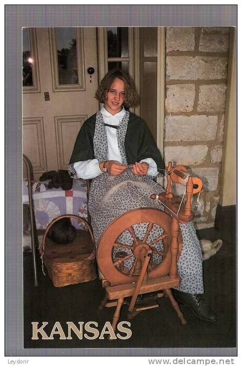 Bullwhacker Days At Mahaffie Farmstead In Olathe, Kansas - Wool Spinning - Sonstige & Ohne Zuordnung