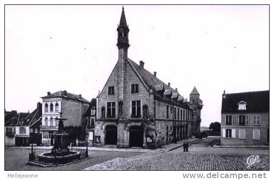 Cpsm Clermont De L´ Oise (60) Hotel De Ville - Clermont